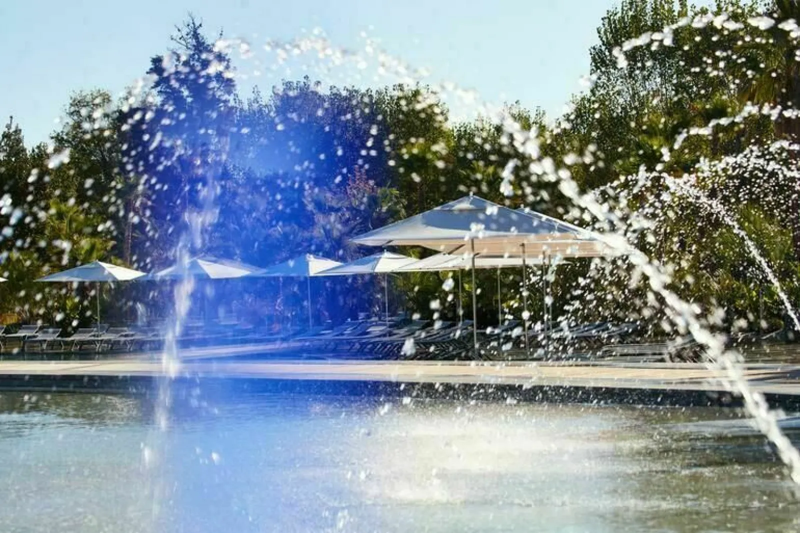 Pool Prairies de la mer at Port Grimaud