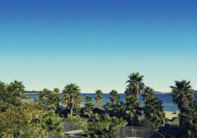 Nova Lodges campsite Port Grimaud near beach
